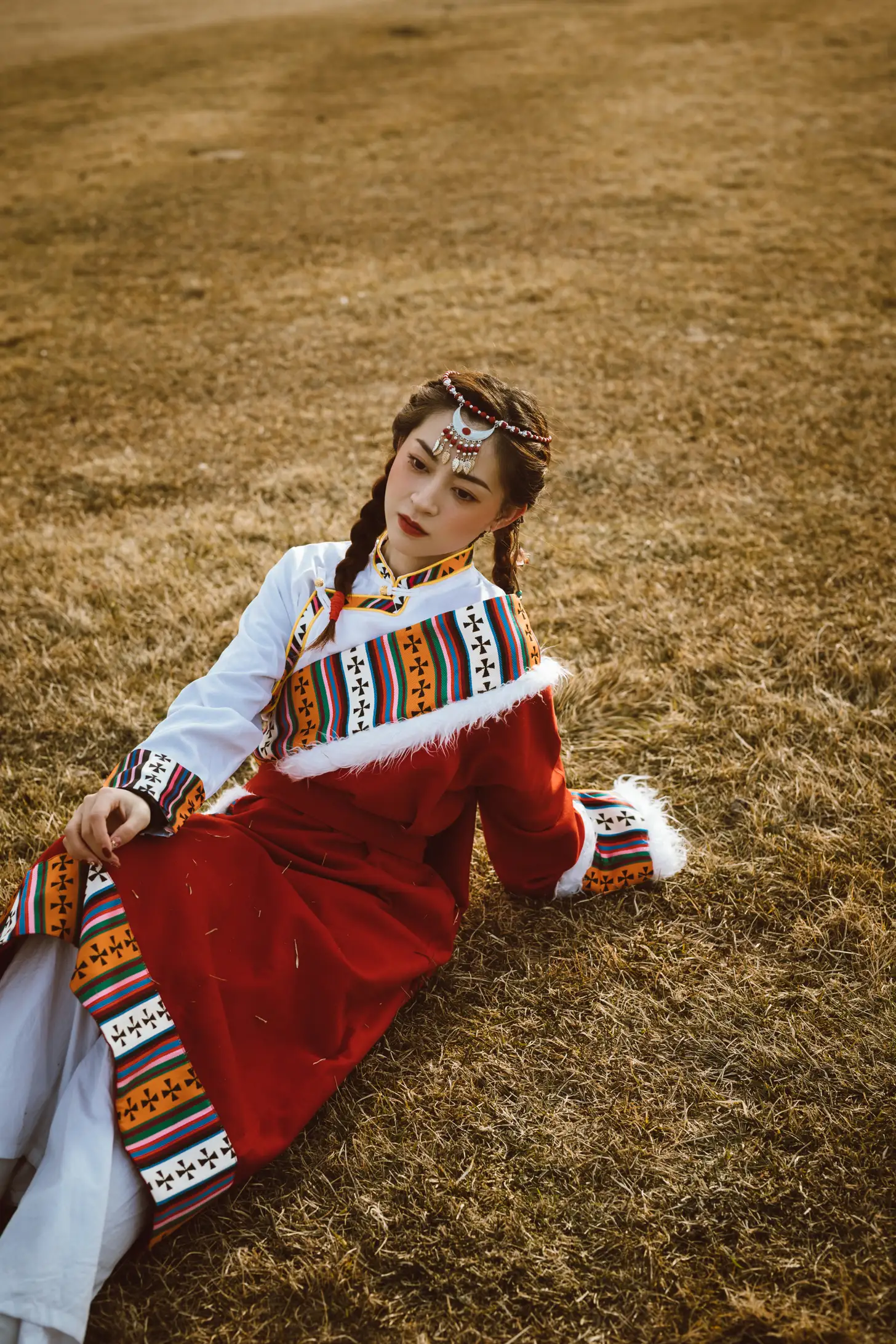 [YITUYU] 2022.07.04 Vol.1376 – Girl in Tibetan Clothes on the Ranch Yixuan-#[22P]-16